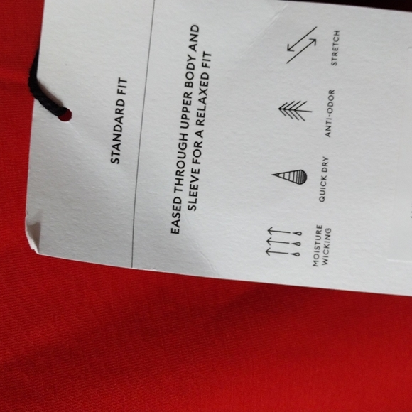 Banana Republic Sport Moisture-Wicking Crew Neck Training Tee - Picture 4 of 6